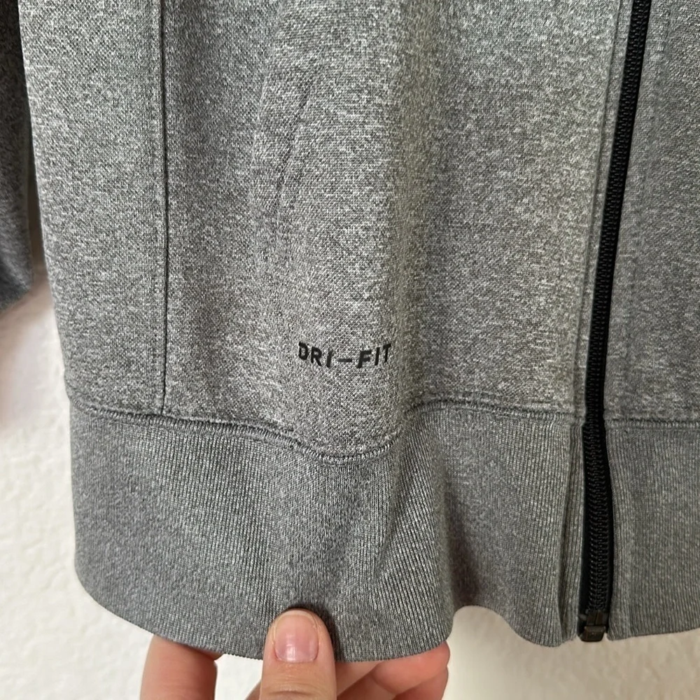 Nike dri fit zip up sweater boys large